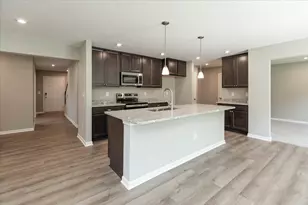 366 Isaac Tharp St, Pataskala, OH 43062 - Photo 5