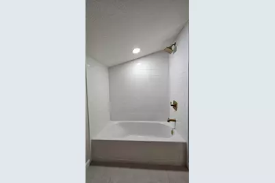 1027 E 14th Avenue, Columbus, OH 43211 - Photo 23