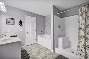 181 Delaware Dr, Delaware, OH 43015 - Photo 23