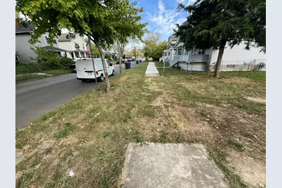 957 E 12th Avenue, Columbus, OH 43211 - Photo 3