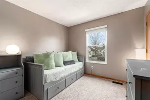 9215 Misty Dawn Dr, Columbus, OH 43240 - Photo 17