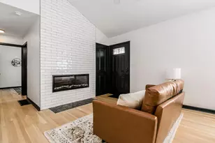 103 E Jeffrey Pl, Columbus, OH 43214 - Photo 9