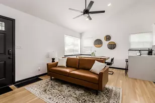 103 E Jeffrey Pl, Columbus, OH 43214 - Photo 7