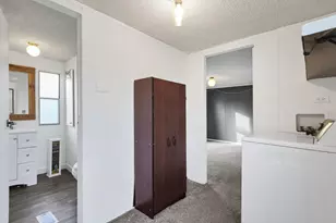 4141 Kershaw Dr, Columbus, OH 43207 - Photo 11