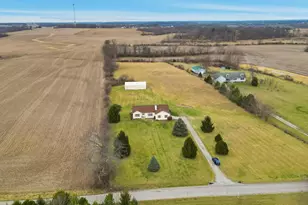 11828 Silvers Rd, South Vienna, OH 45369 - Photo 9