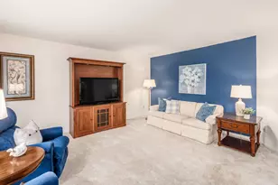 2126 Mayflower Cir, Grove City, OH 43123 - Photo 15