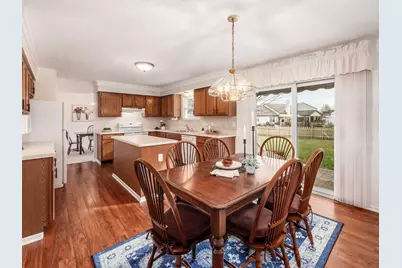 2126 Mayflower Circle, Grove City, OH 43123 - Photo 13