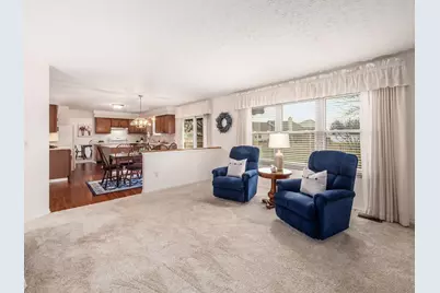 2126 Mayflower Circle, Grove City, OH 43123 - Photo 17