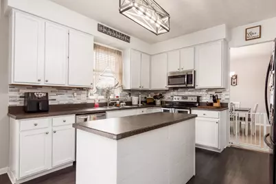 4052 Ponds Edge Street, Grove City, OH 43123 - Photo 5