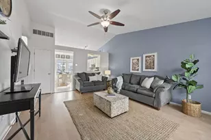 4967 Baycroft Dr, Hilliard, OH 43026 - Photo 3