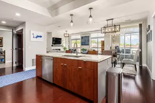 845 N High St, Columbus, OH 43215 - Photo 3