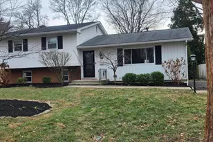 341 Canyon Dr N, Columbus, OH 43214 - Photo 1