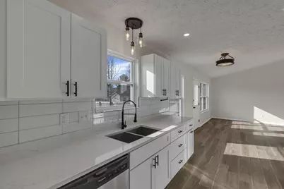 6575 Cloverlawn Circle, Canal Winchester, OH 43110 - Photo 7