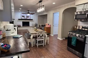 221 N Main St, London, OH 43140 - Photo 5