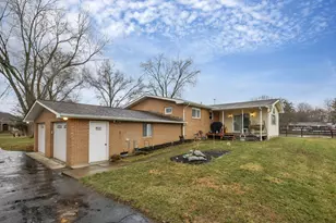 1996 Borror, Grove City, OH 43123 - Photo 9