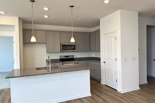 310 Fortune Dr, Galloway, OH 43119 - Photo 3