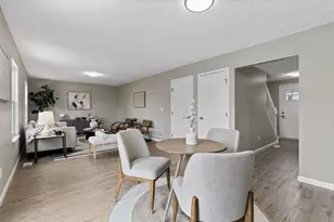 4315 Shady Meadows Dr, Grove City, OH 43123 - Photo 9