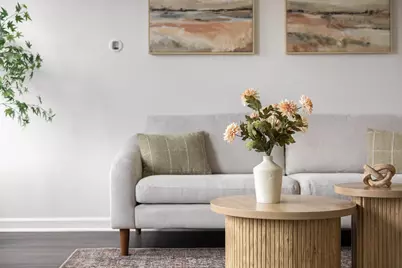 895 Robmeyer Drive, Columbus, OH 43207 - Photo 7