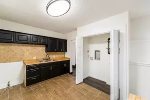 61 Sherman Ave, Columbus, OH 43205 - Photo 17