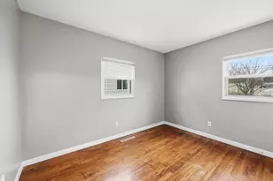 2288 Hiawatha Park Dr, Columbus, OH 43211 - Photo 11