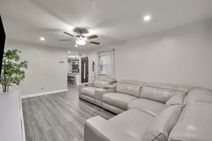 431 Cumberland Dr, Columbus, OH 43213 - Photo 5