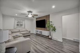 431 Cumberland Dr, Columbus, OH 43213 - Photo 3