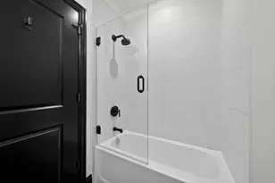 225 John H McConnell Blvd, Columbus, OH 43215 - Photo 23