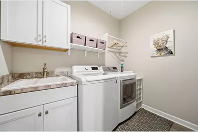 7660 Gateway Boulevard, Powell, OH 43065 - Photo 21