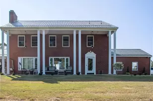 10084 Cadiz State Route 21 Rd, Cambridge, OH 43725 - Photo 1