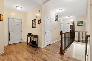 5577 Lilac Ave, Grove City, OH 43123 - Photo 7