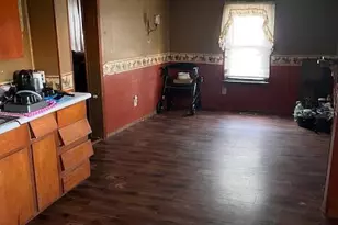 226 W Front St, Logan, OH 43138 - Photo 11