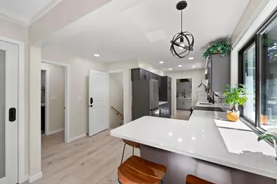 1415 Reymond Road, Columbus, OH 43220 - Photo 9