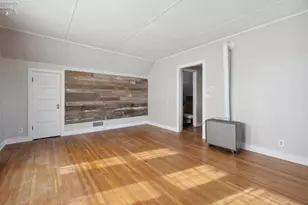 521 E 2nd St, Port Clinton, OH 43452 - Photo 13