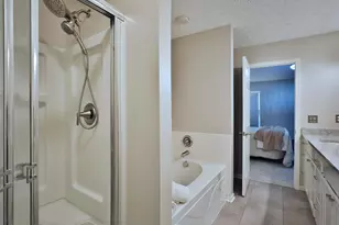 7811 Worthington Trace Ln, Columbus, OH 43085 - Photo 25