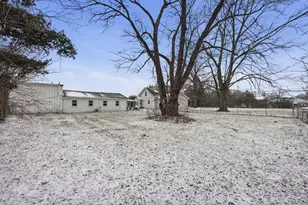 7097 Harlem Rd, Westerville, OH 43082 - Photo 67
