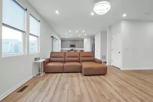 1303 Theodore Dr, Lockbourne, OH 43137 - Photo 9