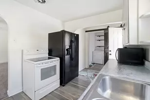 838 Crew Ave, Galion, OH 44833 - Photo 11