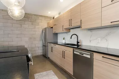 225 N 4th Street #301, Columbus, OH 43215 - Photo 23