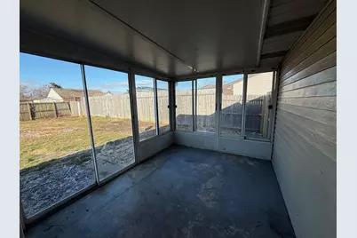 1935 Chickasaw Drive, Circleville, OH 43113 - Photo 9