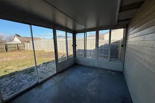 1935 Chickasaw Dr, Circleville, OH 43113 - Photo 9