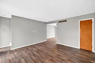 2375 Hardesty Dr N, Columbus, OH 43204 - Photo 5