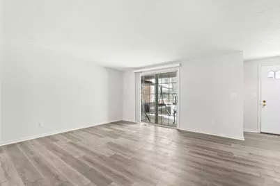 5107 Delancey Street, Columbus, OH 43220 - Photo 7