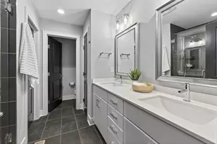 1239 Cromartie Ln, Columbus, OH 43201 - Photo 35