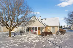 1252 Dunhurst St, Circleville, OH 43113 - Photo 1