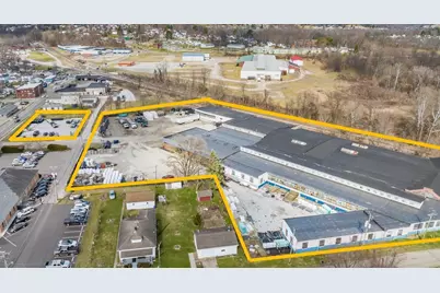 1101 Woodlawn Avenue, Cambridge, OH 43725 - Photo 1