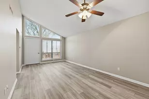 1126 Merrimar Cir N, Columbus, OH 43220 - Photo 3