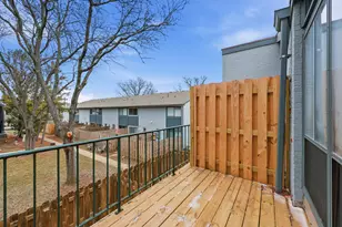 1126 Merrimar Cir N, Columbus, OH 43220 - Photo 7