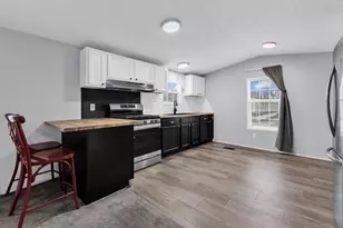 8764 SW National Road SW, Etna, OH 43062 - Photo 9