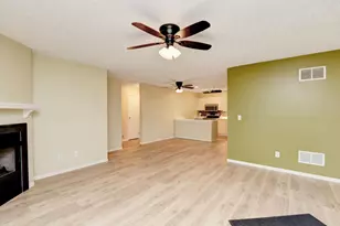 4704 Hobson Dr, Columbus, OH 43228 - Photo 13