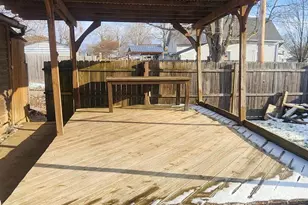 1028 S Court St, Circleville, OH 43113 - Photo 9